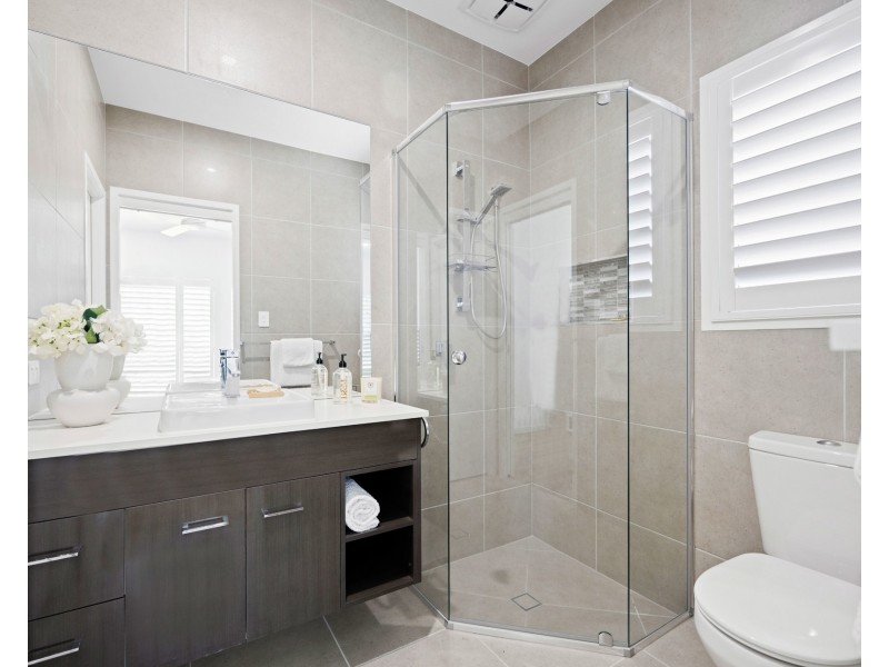 4 Causeway Court, Mountain Creek QLD 4557