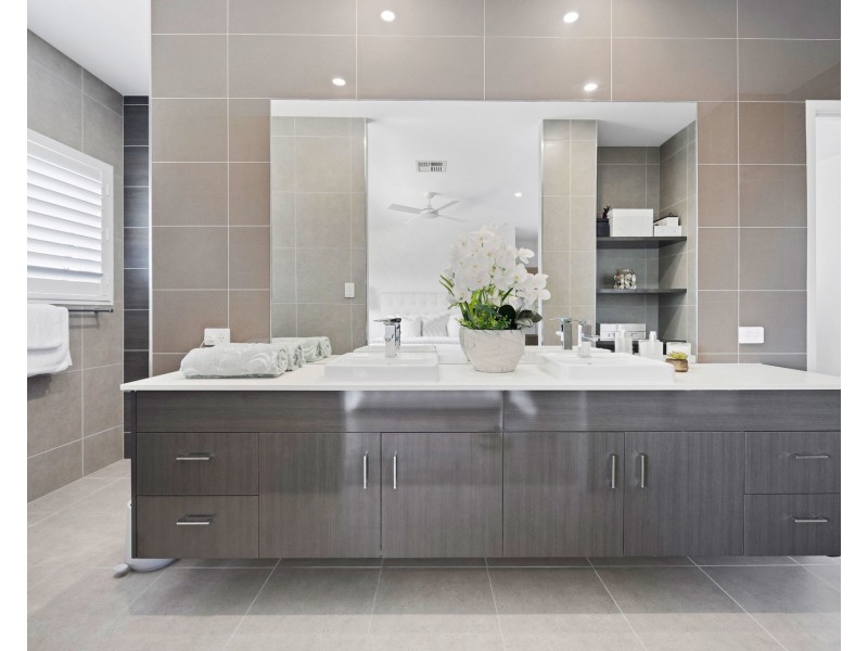 4 Causeway Court, Mountain Creek QLD 4557