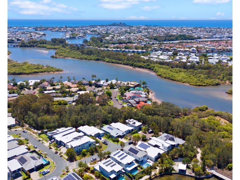 4 Causeway Court, Mountain Creek QLD 4557