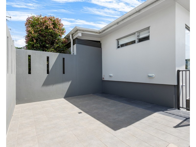 1/4 Ballinger Court, Buderim QLD 4556