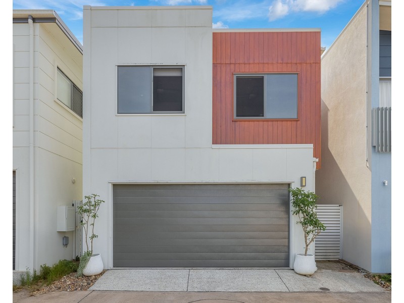 7 Hervey Chase, Maroochydore QLD 4558