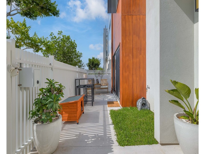 7 Hervey Chase, Maroochydore QLD 4558