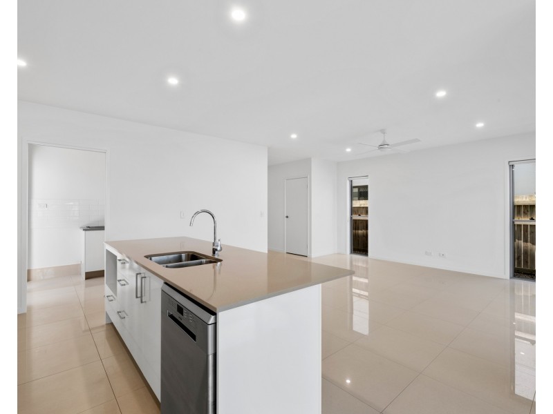 60 Lighthouse Circuit, Birtinya QLD 4575