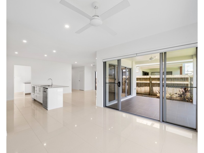 60 Lighthouse Circuit, Birtinya QLD 4575