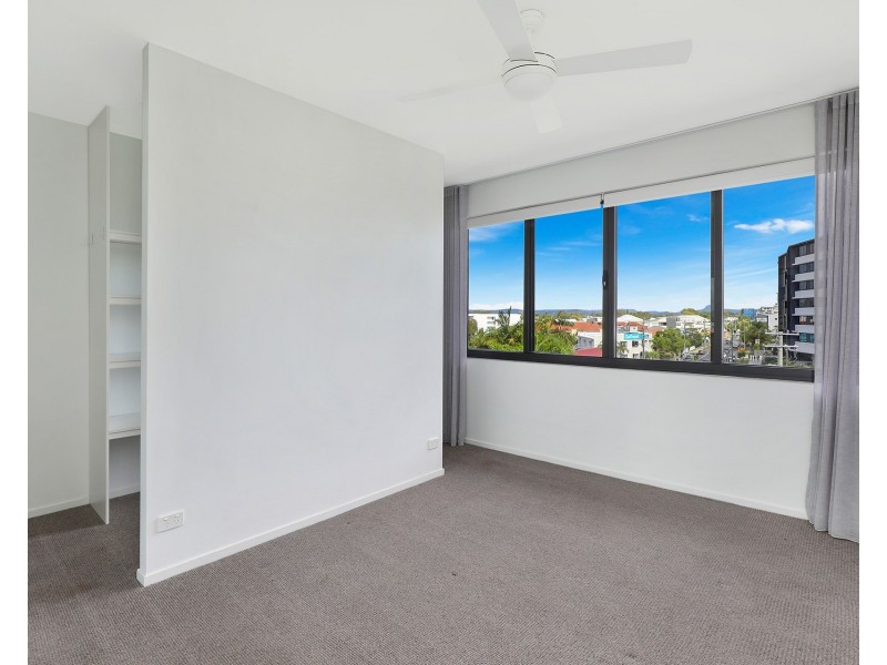 8/49 Duporth Avenue, Maroochydore QLD 4558