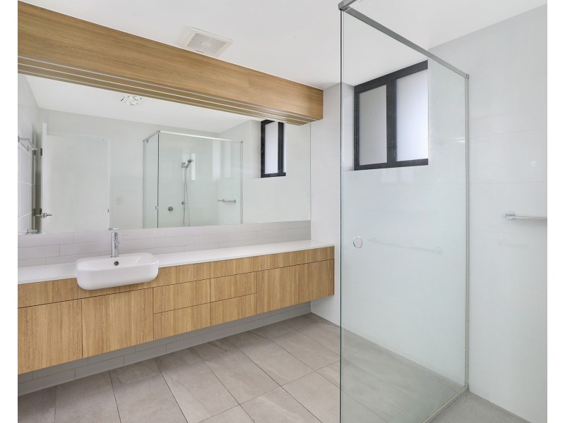 8/49 Duporth Avenue, Maroochydore QLD 4558
