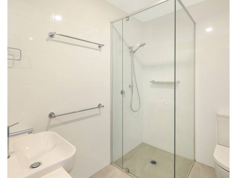 8/49 Duporth Avenue, Maroochydore QLD 4558
