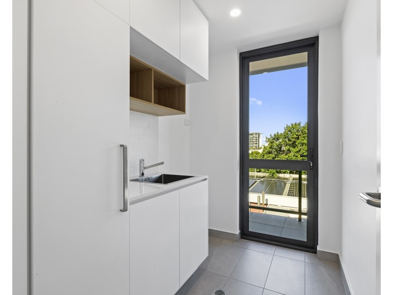 8/49 Duporth Avenue, Maroochydore QLD 4558