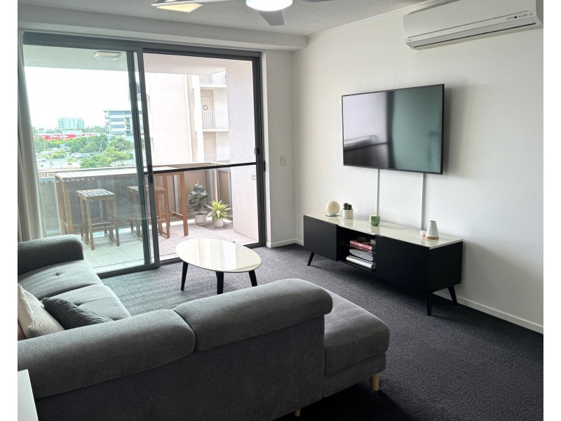 5303/5 Emporio Place, Maroochydore QLD 4558