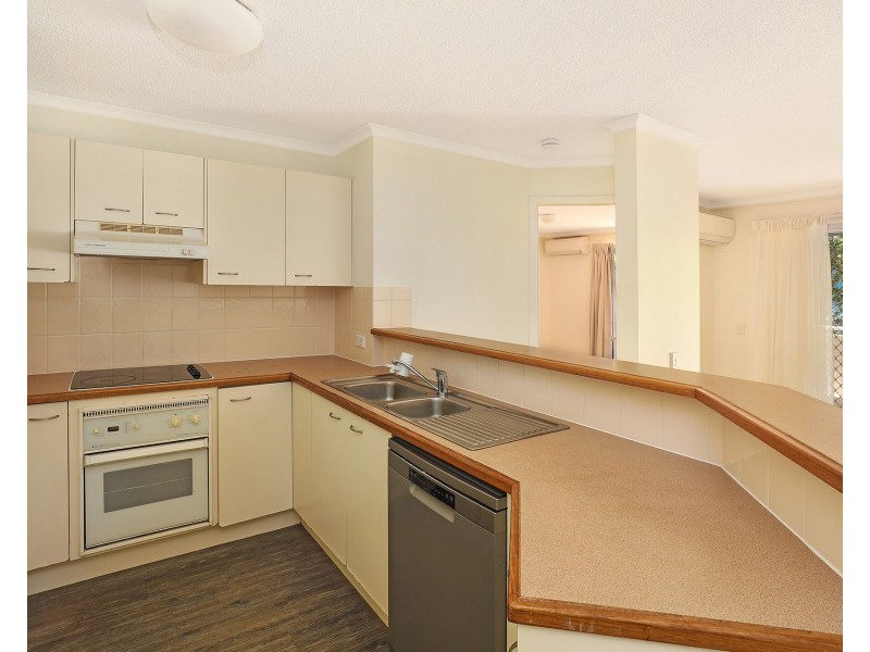 2/91-97 Duporth Avenue, Maroochydore QLD 4558