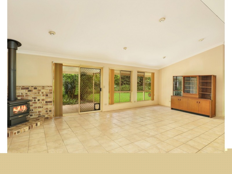 3 Liuda Court, Samford Valley QLD 4520