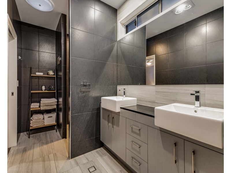 15 Allambie Place, Landsborough QLD 4550