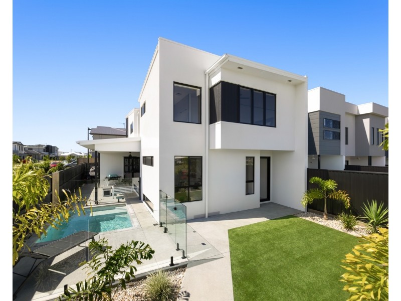 32  Concert Avenue, Palmview QLD 4553