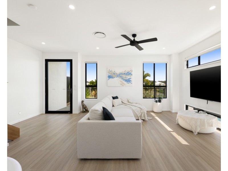 32  Concert Avenue, Palmview QLD 4553