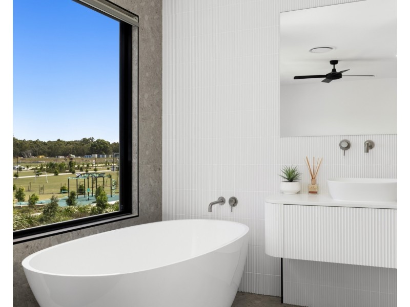 32  Concert Avenue, Palmview QLD 4553