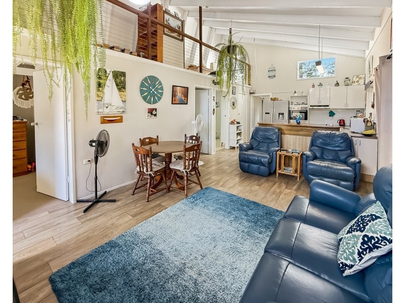 4 Avocado Crescent, Bli Bli QLD 4560