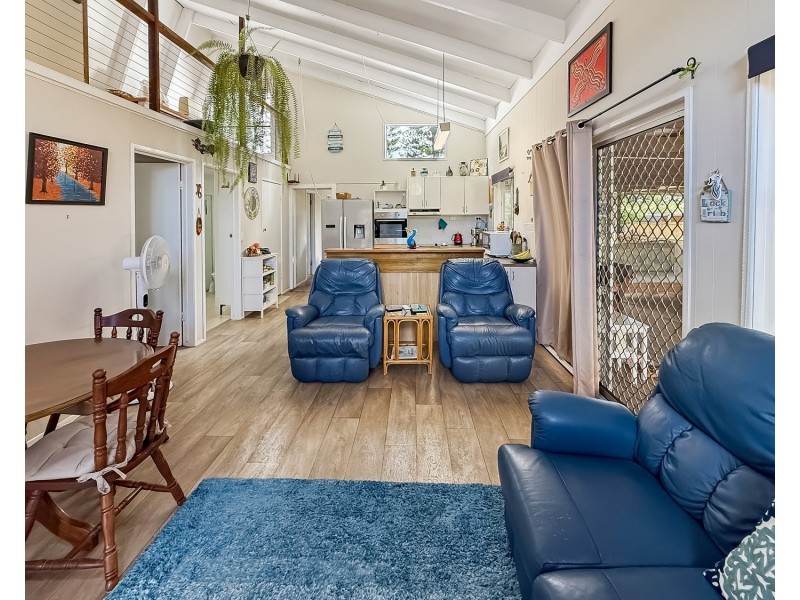 4 Avocado Crescent, Bli Bli QLD 4560