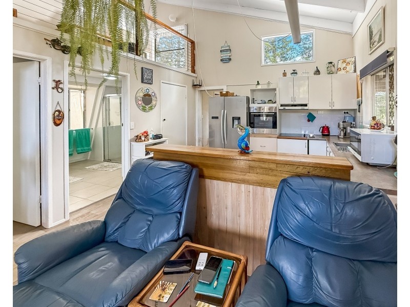 4 Avocado Crescent, Bli Bli QLD 4560