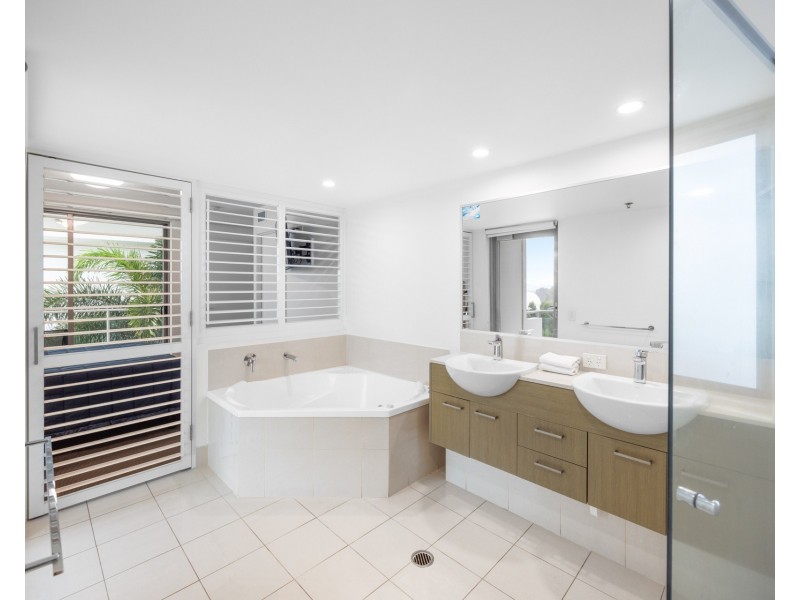 401/19 First Avenue, Mooloolaba QLD 4557