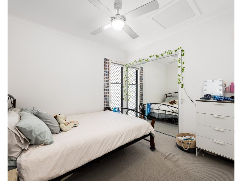 3/2A Regatta Boulevard, Wurtulla QLD 4575