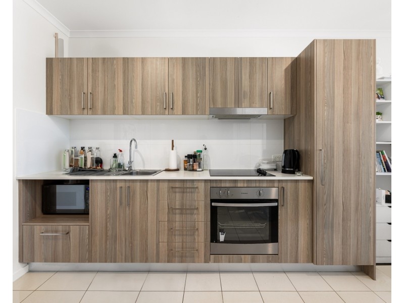 3/2A Regatta Boulevard, Wurtulla QLD 4575