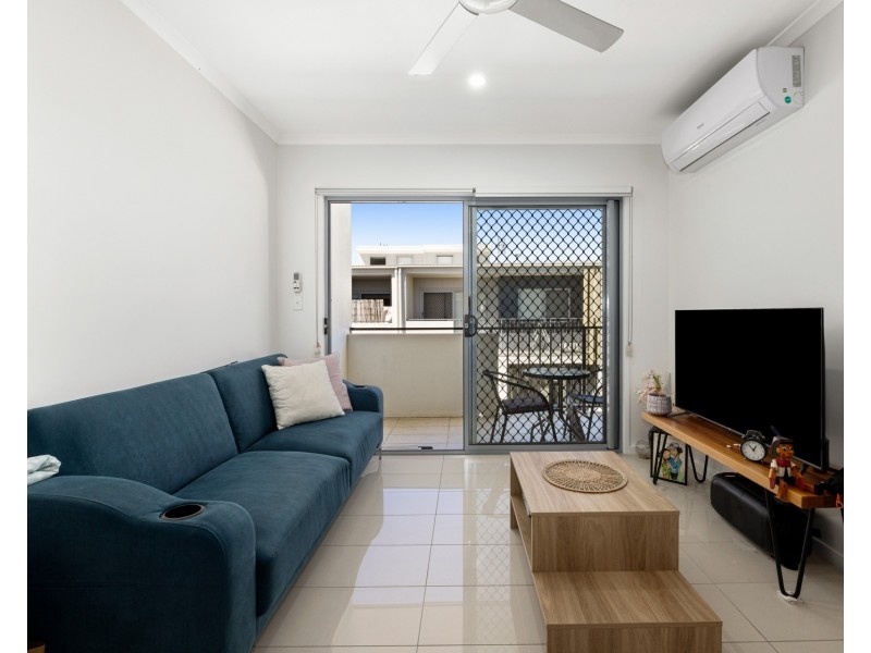 3/2A Regatta Boulevard, Wurtulla QLD 4575