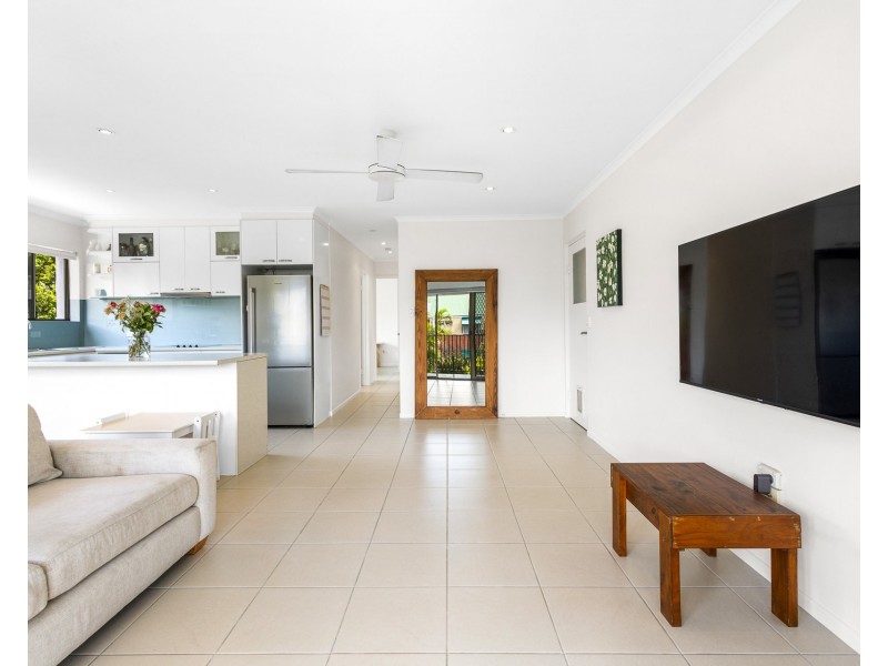 4/85 Goonawarra Drive, Mooloolaba QLD 4557