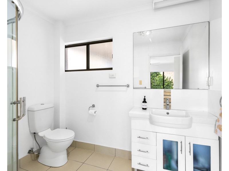 4/85 Goonawarra Drive, Mooloolaba QLD 4557