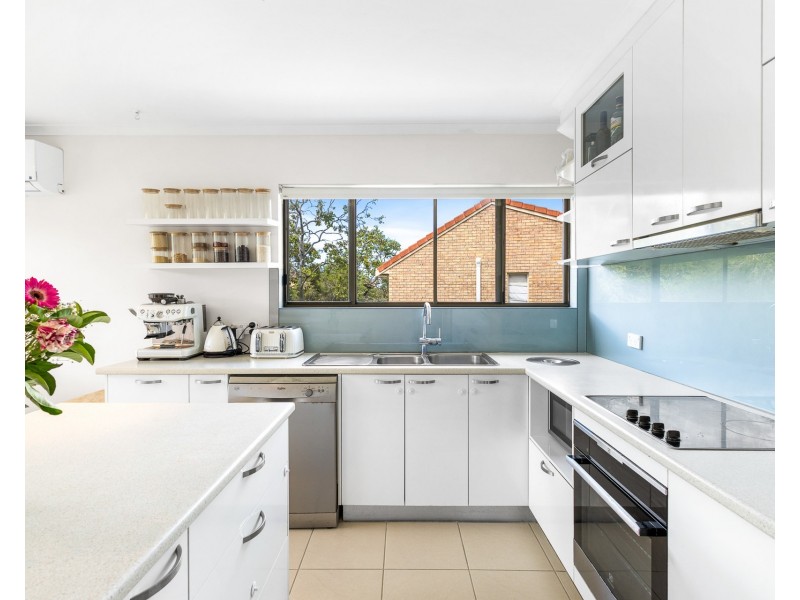 4/85 Goonawarra Drive, Mooloolaba QLD 4557