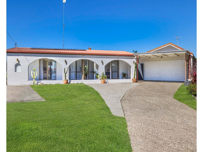 2 Mankina Court, Buddina QLD 4575