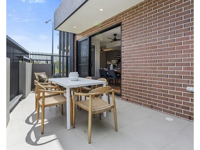 47 & 49 Somerton Drive, Maroochydore QLD 4558