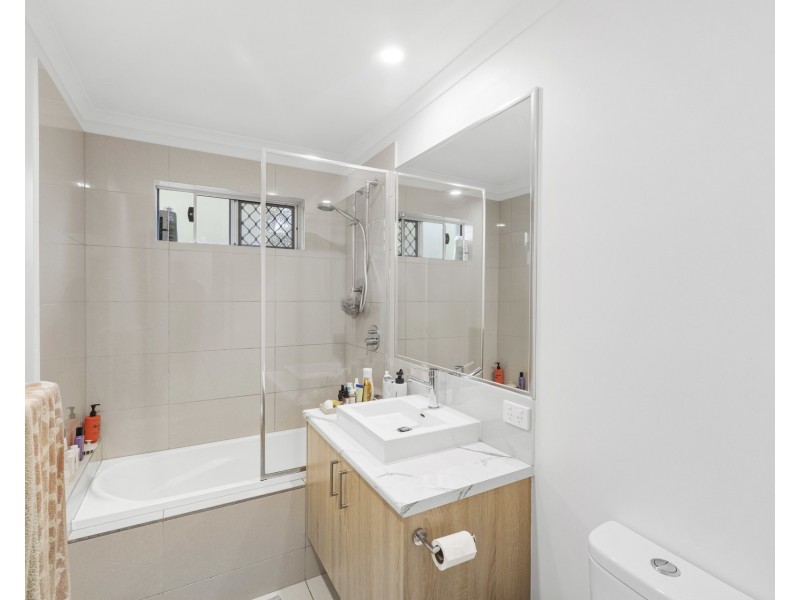 3 Pope Avenue, Burnside QLD 4560