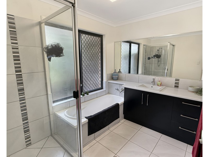 10 Stelarni Place, Buderim QLD 4556