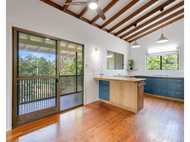 1 Frangipanni Court, Montville QLD 4560