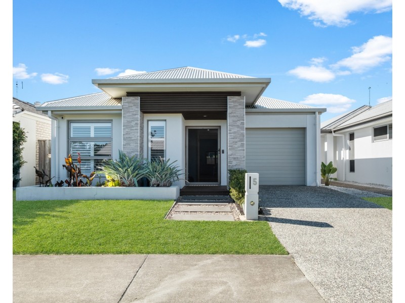 5 Wallum Place, Palmview QLD 4553