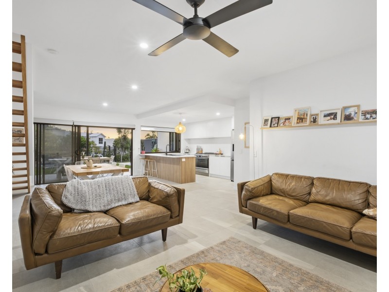 5 Cycad Lane, Forest Glen QLD 4556