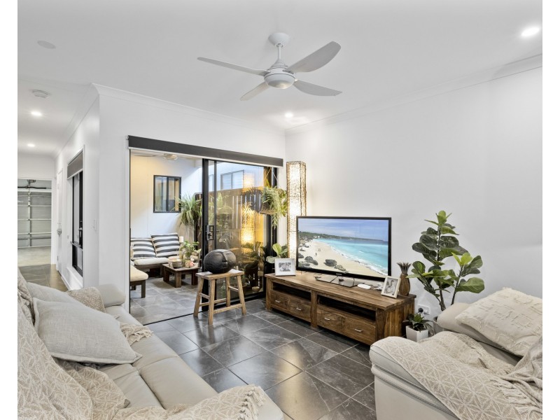 99 Tranquility Way, Palmview QLD 4553