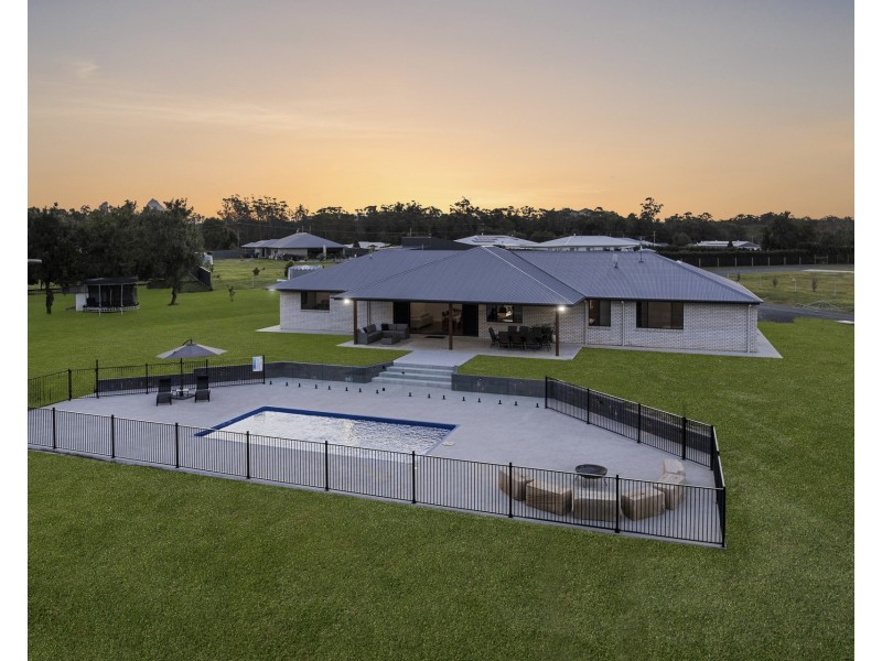 28 Cook Road, Glass House Mountains QLD 4518