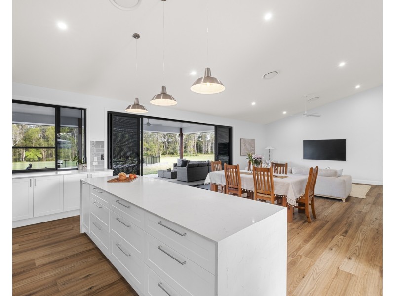 28 Cook Road, Glass House Mountains QLD 4518