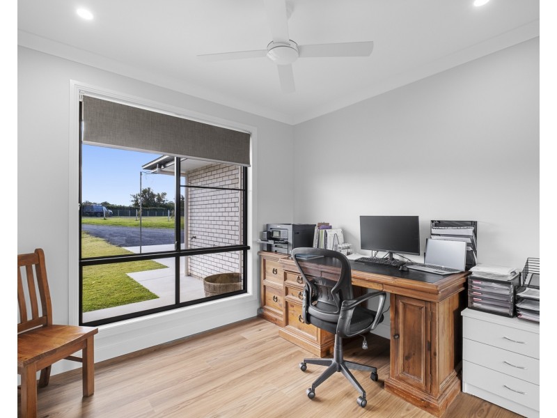 28 Cook Road, Glass House Mountains QLD 4518