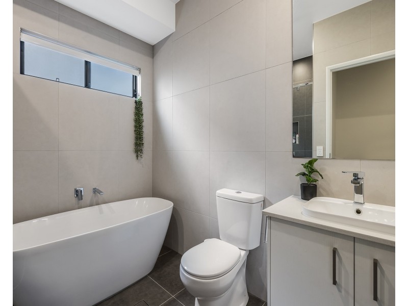 1/16 Dray Place, Palmwoods QLD 4555