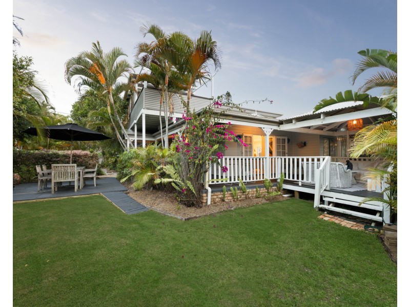 1 Pavonia Street, Peregian Beach QLD 4573