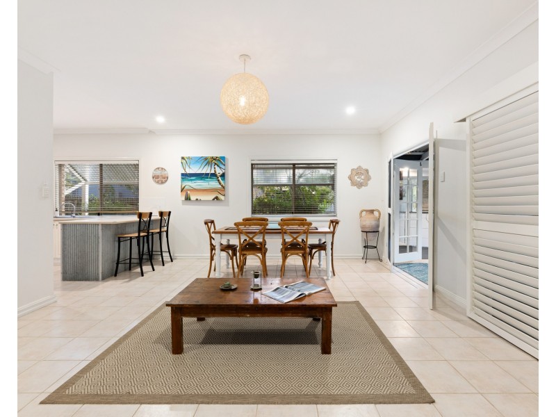 1 Pavonia Street, Peregian Beach QLD 4573