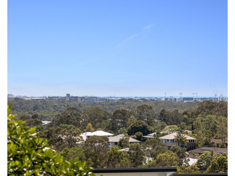 29 Mon Terre Drive, Little Mountain QLD 4551
