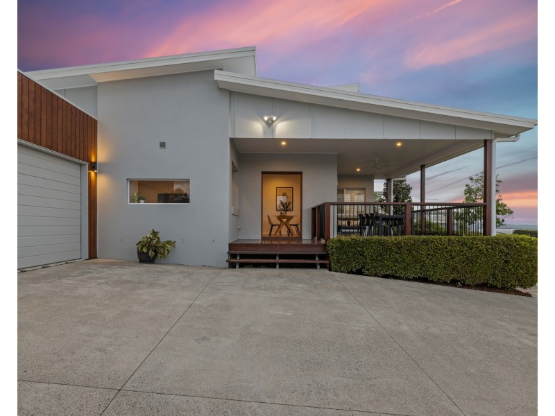 29 Mon Terre Drive, Little Mountain QLD 4551