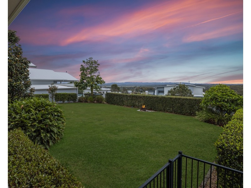 29 Mon Terre Drive, Little Mountain QLD 4551