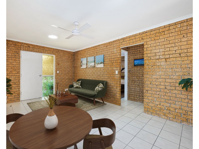 2/17 Iluka Avenue, Buddina QLD 4575