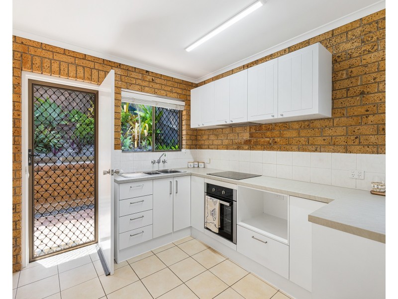 2/17 Iluka Avenue, Buddina QLD 4575