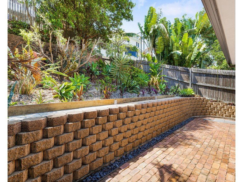 2/17 Iluka Avenue, Buddina QLD 4575