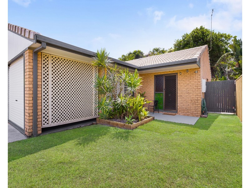 2/17 Iluka Avenue, Buddina QLD 4575